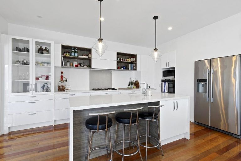 Photo of property in 40 Seatoun Heights Road, Seatoun, Wellington, 6022