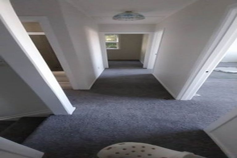 Photo of property in 20 Segedin Place, Glenfield, Auckland, 0629