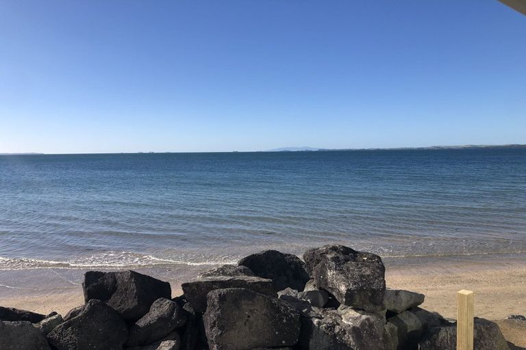 Photo of property in 57 Milford Road, Milford, Auckland, 0620