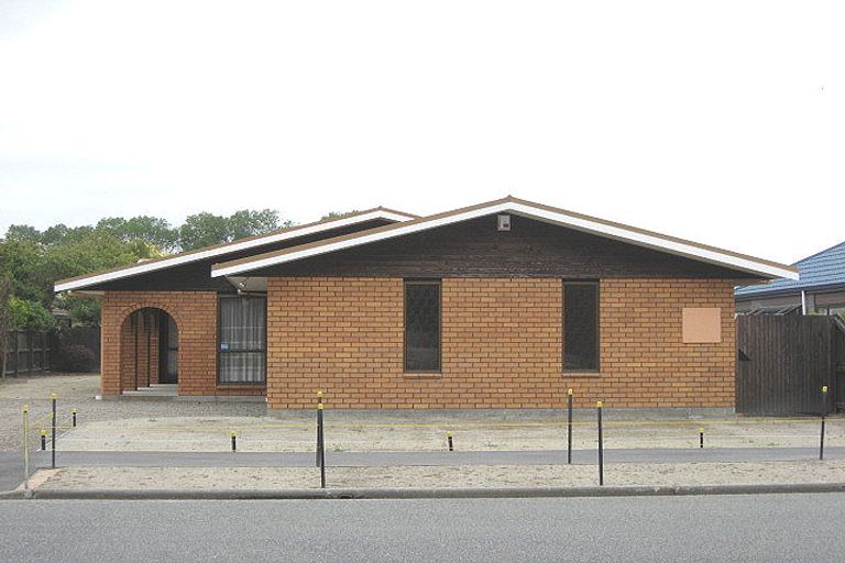 Photo of property in 7 Broadhaven Avenue, Parklands, Christchurch, 8083