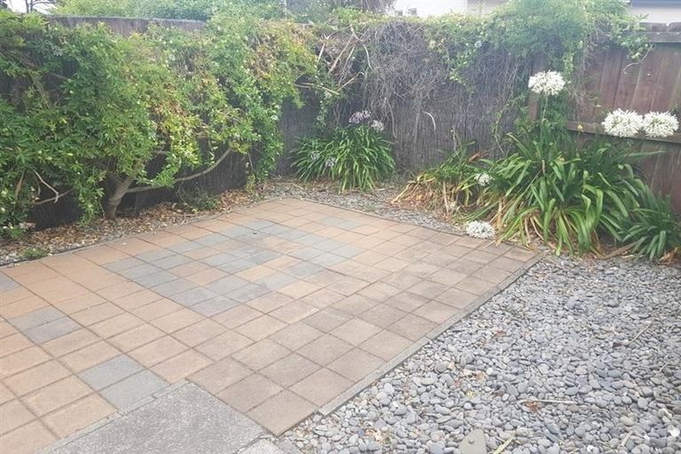 Photo of property in 4/64 Lonsdale Street, New Brighton, Christchurch, 8083