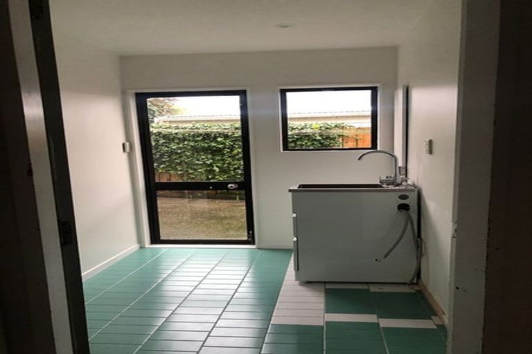 Photo of property in 2/77 Mein Street, Newtown, Wellington, 6021