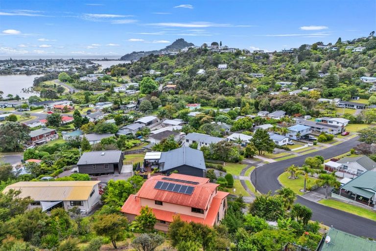 Photo of property in 27 Windsor Drive, Tairua, 3508