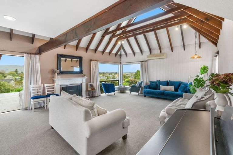 Photo of property in 27 Kawiu Road, Levin, 5510