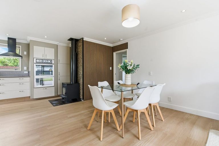 Photo of property in 219 Main North Road, Redwood, Christchurch, 8051