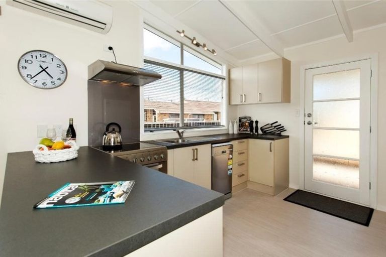 Photo of property in 47a Riverside Road, Orewa, 0931