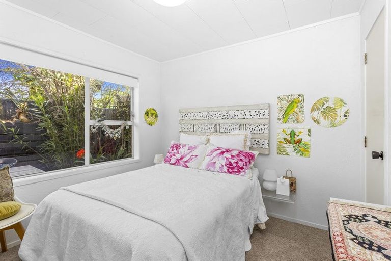 Photo of property in 2/274 Hibiscus Coast Highway, Orewa, 0931