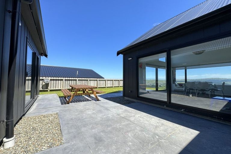 Photo of property in 16 Lemonwood Way, Woodridge, Wellington, 6037