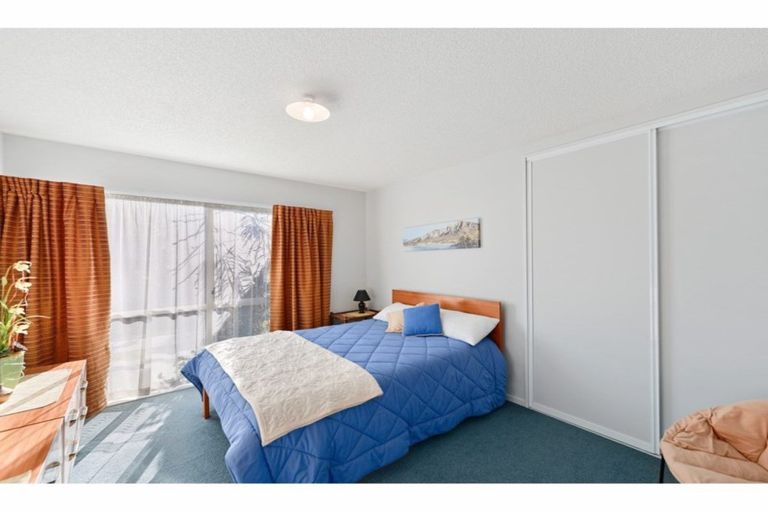 Photo of property in 1a Whaka Terrace, Huntsbury, Christchurch, 8022