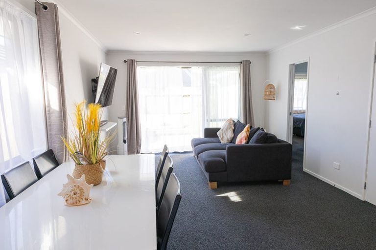 Photo of property in 32 Old Farm Road, Hamilton East, Hamilton, 3216