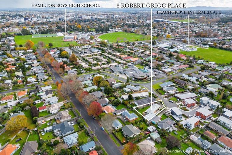 Photo of property in 8 Robert Grigg Place, Hamilton East, Hamilton, 3216