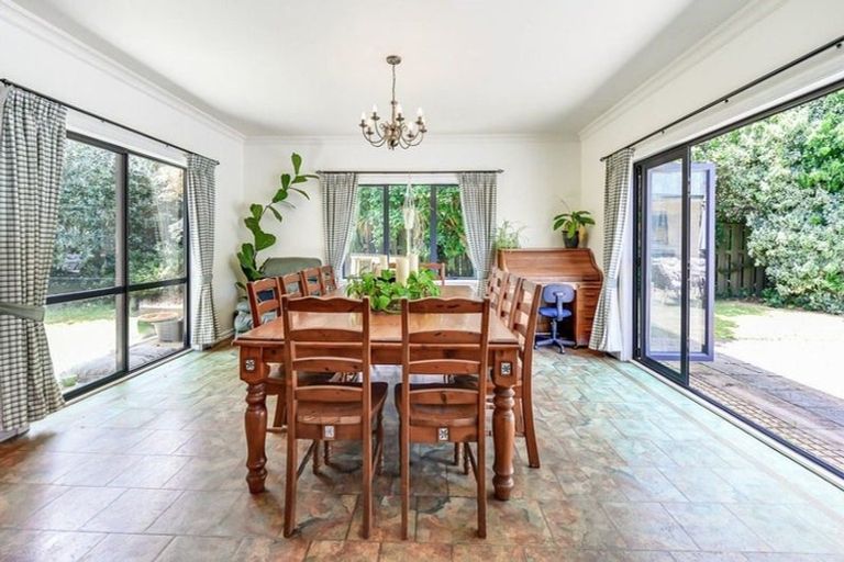 Photo of property in 143 Taylor Street, Cambridge, 3434