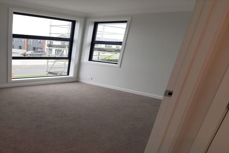 Photo of property in 18 Riria Crescent, Takanini, 2112