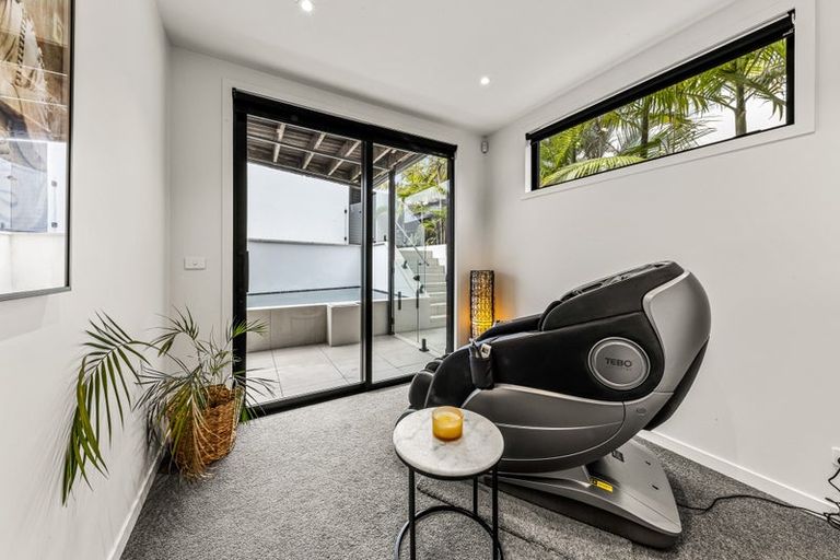 Photo of property in 131a Beach Road, Castor Bay, Auckland, 0620