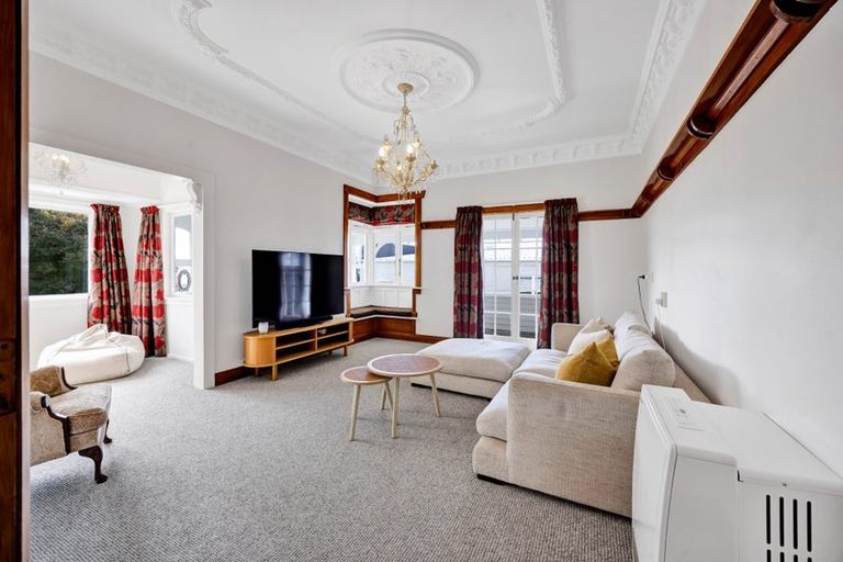 Photo of property in 183 Tukapa Street, Westown, New Plymouth, 4310