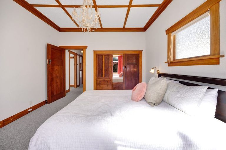 Photo of property in 183 Tukapa Street, Westown, New Plymouth, 4310