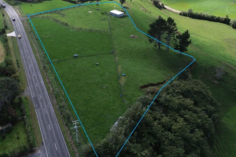 Photo of property in 827 Egmont Road, Hillsborough, 4372