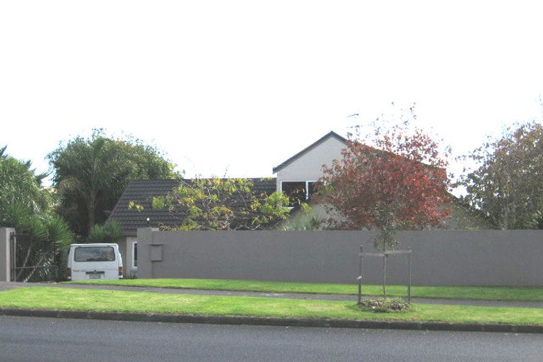Photo of property in 59 Loloma Drive, Half Moon Bay, Auckland, 2012