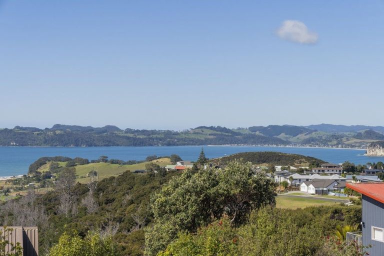 Photo of property in 8 Landel Place, Whitianga, 3510