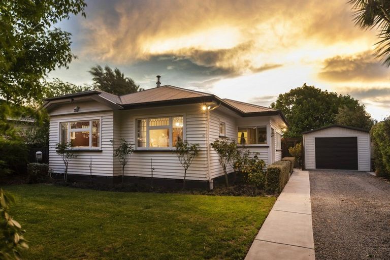 Photo of property in 129 Neville Street, Spreydon, Christchurch, 8024