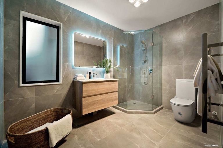 Photo of property in 13 Vazey Way, Hobsonville, Auckland, 0618