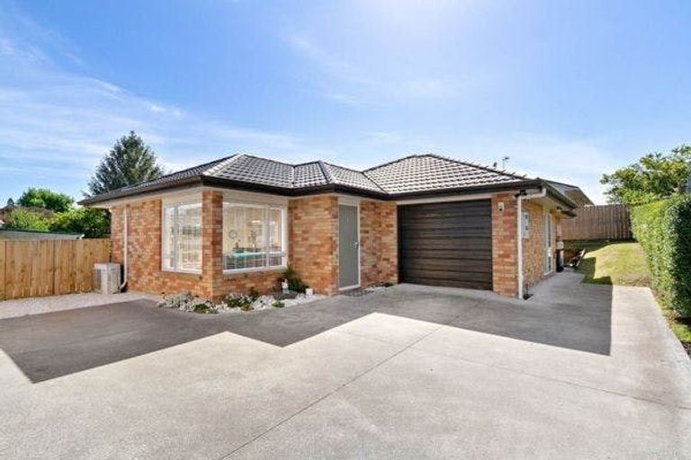 Photo of property in 3a Ascot Avenue, Henderson, Auckland, 0610