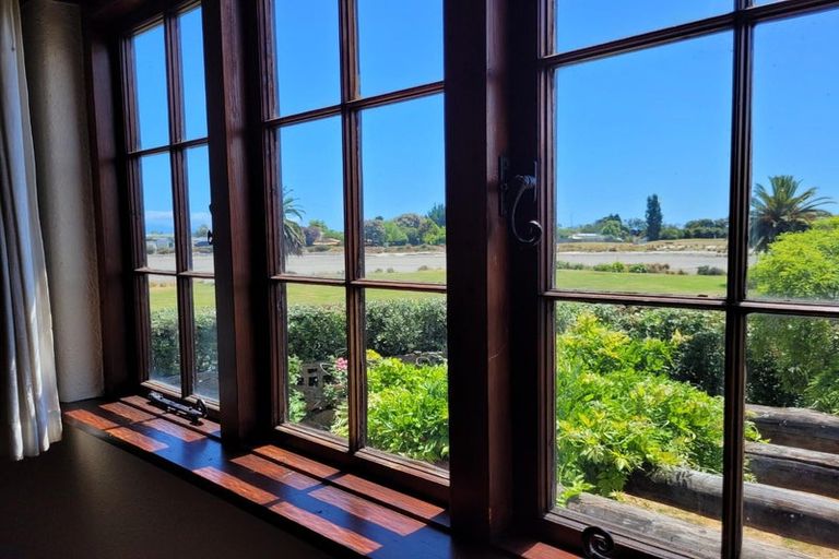 Photo of property in 8 Point Road, Monaco, Nelson, 7011