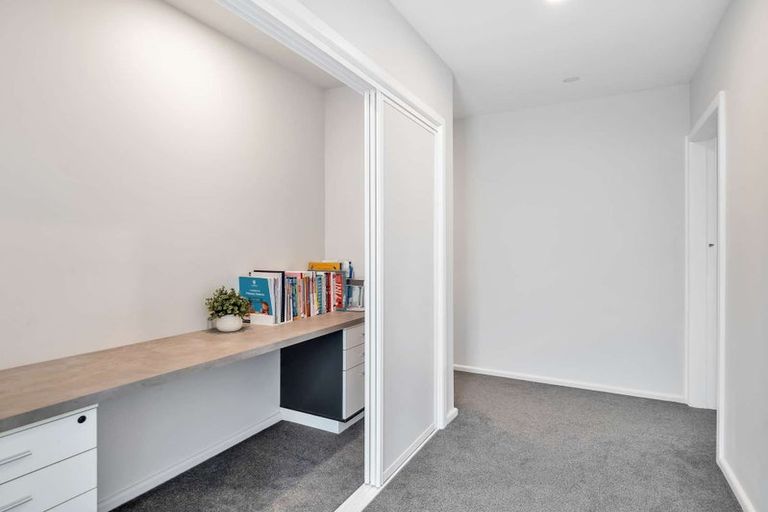 Photo of property in 23 Woodbury Street, Avonhead, Christchurch, 8042