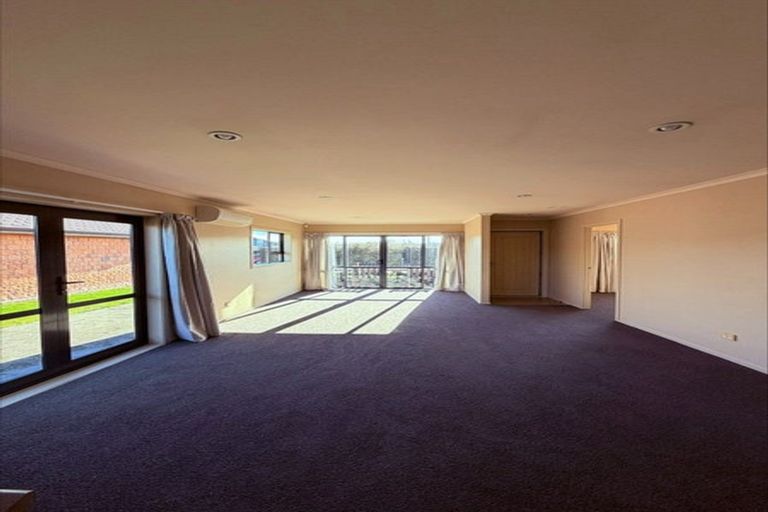Photo of property in Henry Russell Estate, 22/36 Belgrove Drive, Waipukurau, 4200