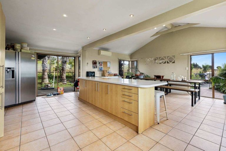 Photo of property in 136 Okura River Road, Okura, Albany, 0792