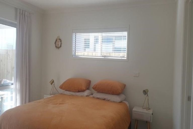 Photo of property in 10 Awatira Drive, Papamoa Beach, Papamoa, 3118