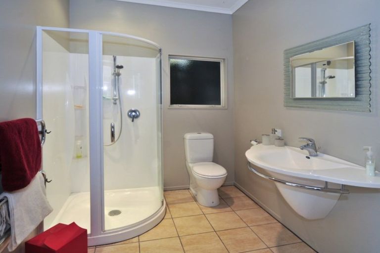 Photo of property in 34 Okareka Loop Road, Lake Okareka, Rotorua, 3076