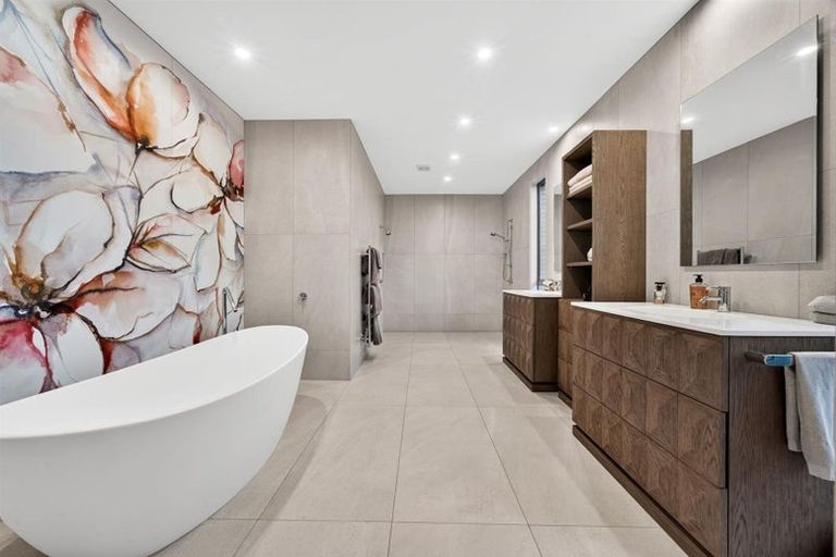 Photo of property in 29 Cecil Road, Milford, Auckland, 0620