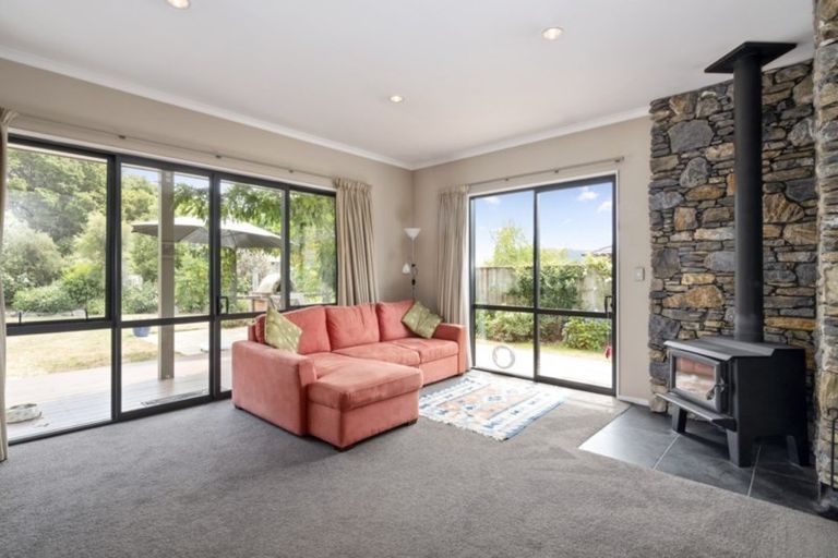 Photo of property in 5a Turner Place, Wakefield, 7025