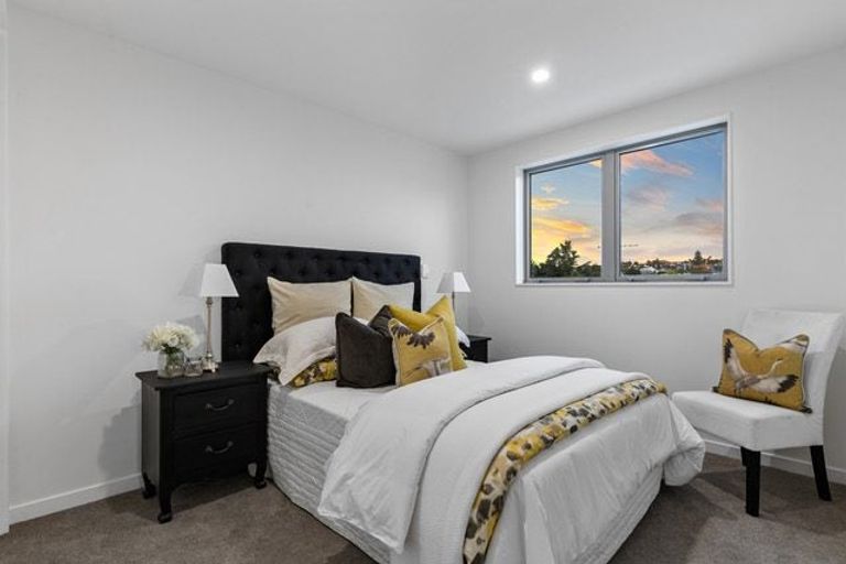 Photo of property in 24a Patteson Avenue, Mission Bay, Auckland, 1071