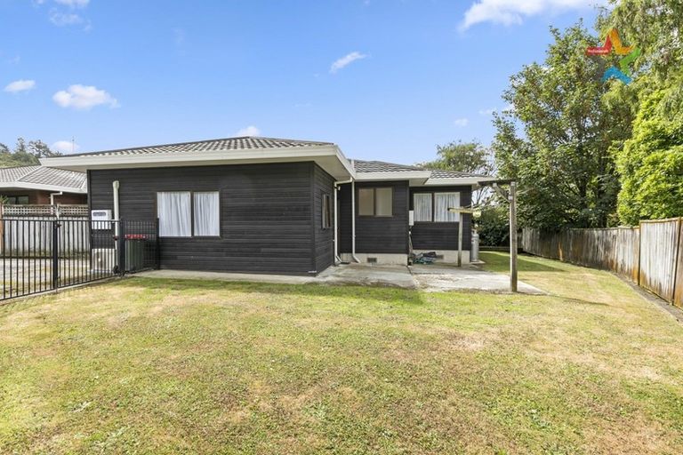 Photo of property in 3/12 Raukawa Street, Stokes Valley, Lower Hutt, 5019