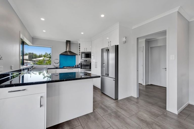 Photo of property in 44 Belt Road, Moturoa, New Plymouth, 4310