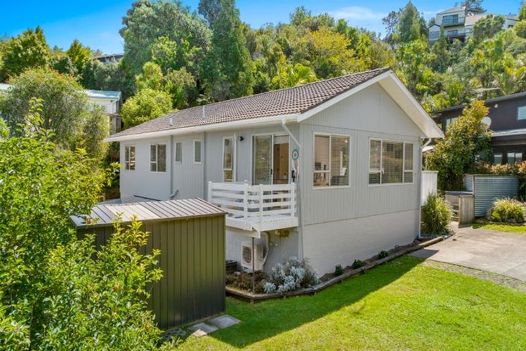 Photo of property in 15 Reynolds Place, Torbay, Auckland, 0630