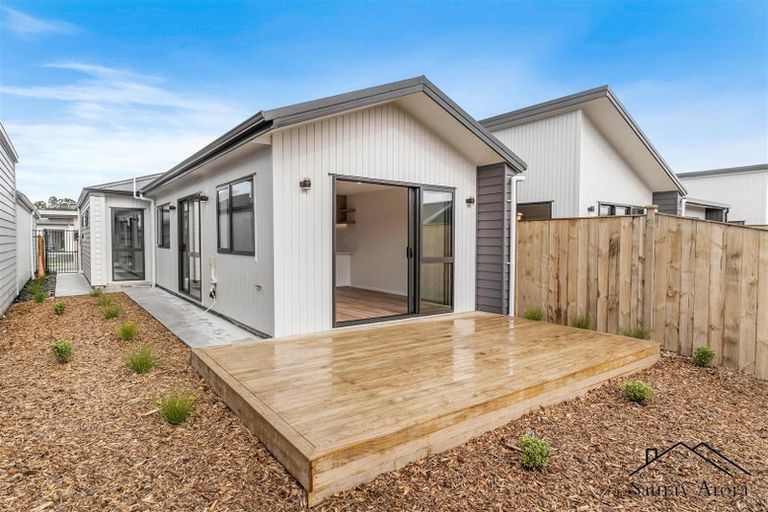 Photo of property in 18 Combat Street, Papakura, 2110