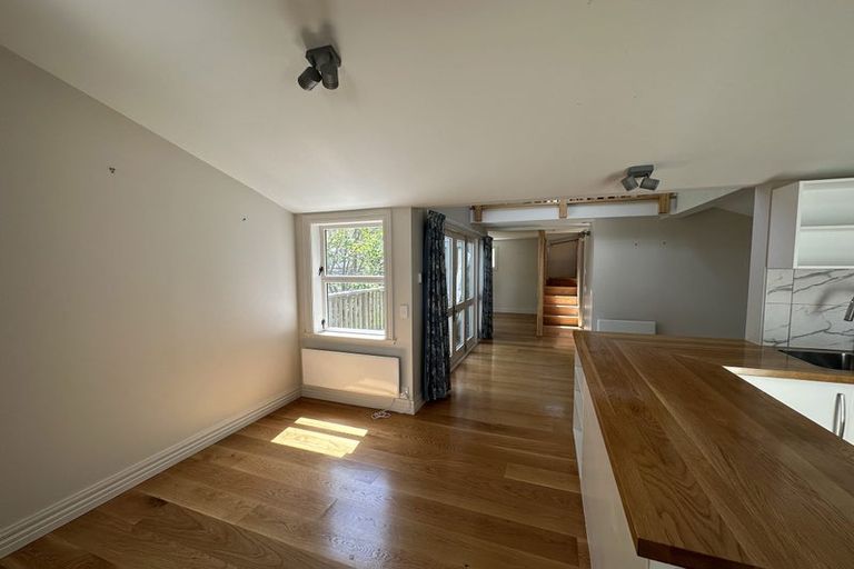 Photo of property in 32 Ascot Street, Thorndon, Wellington, 6011