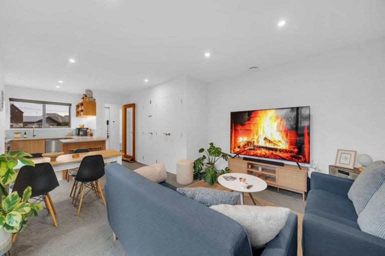 Photo of property in 1/32 Avalon Street, Richmond, Christchurch, 8013