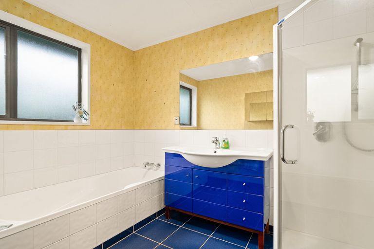 Photo of property in 2 Leith Street, Kinmont Park, Mosgiel, 9024
