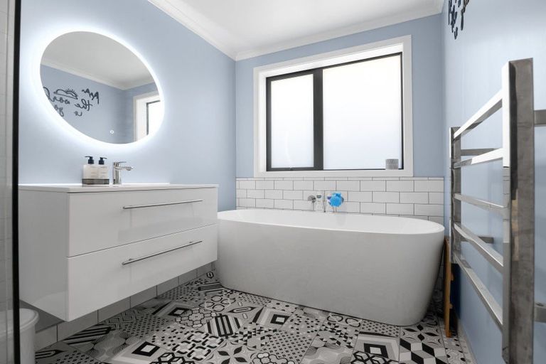 Photo of property in 19 Inuwai Street, Glenview, Hamilton, 3206