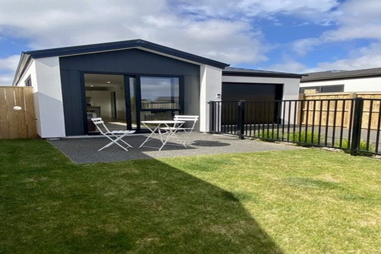 Photo of property in 7 Chrysolite Place, Belfast, Christchurch, 8051