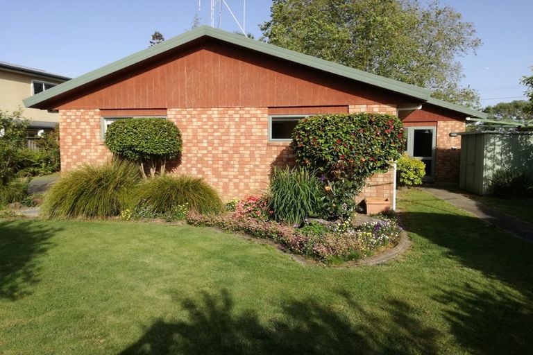 Photo of property in 37 Carlyle Street, Leamington, Cambridge, 3432