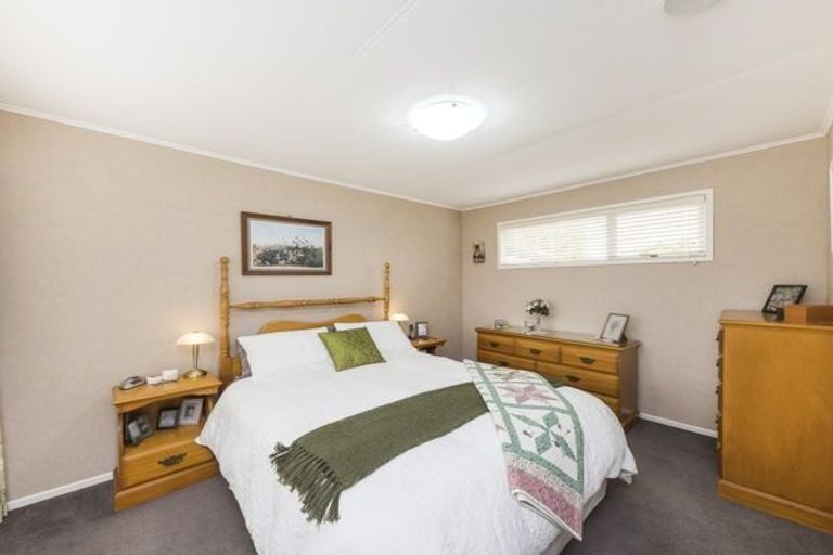 Photo of property in 10 Kennedy Avenue, Feilding, 4702