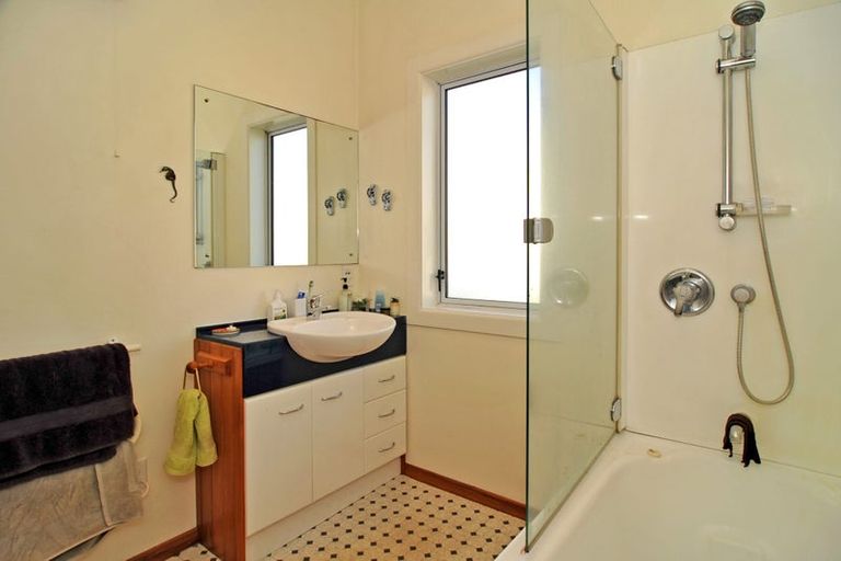Photo of property in 132 Surrey Street, Forbury, Dunedin, 9012