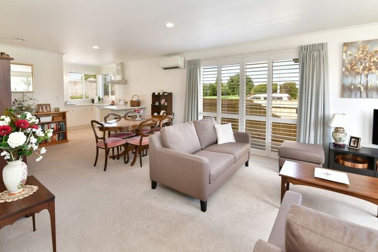 Photo of property in 23/262 Centreway Road, Orewa, 0931