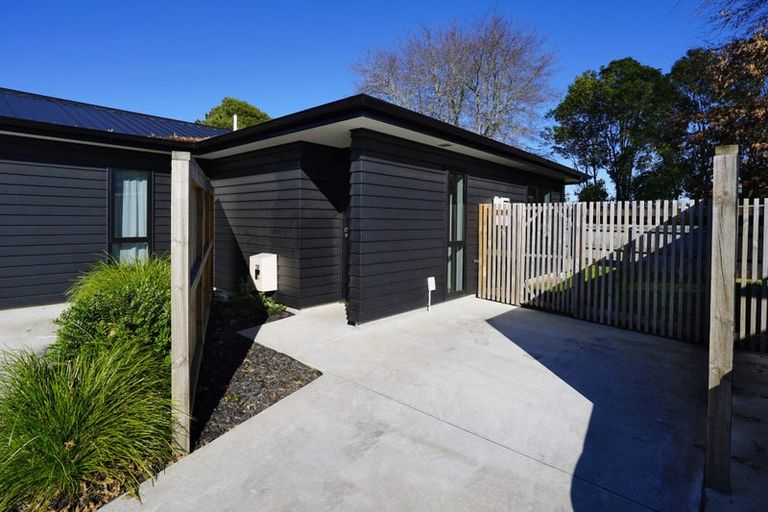 Photo of property in 4/59 Oakfield Crescent, Pukete, Hamilton, 3200