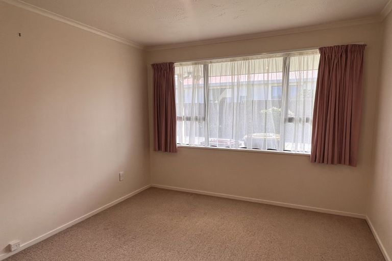 Photo of property in 1/21 Wilson Street, Islington, Christchurch, 8042